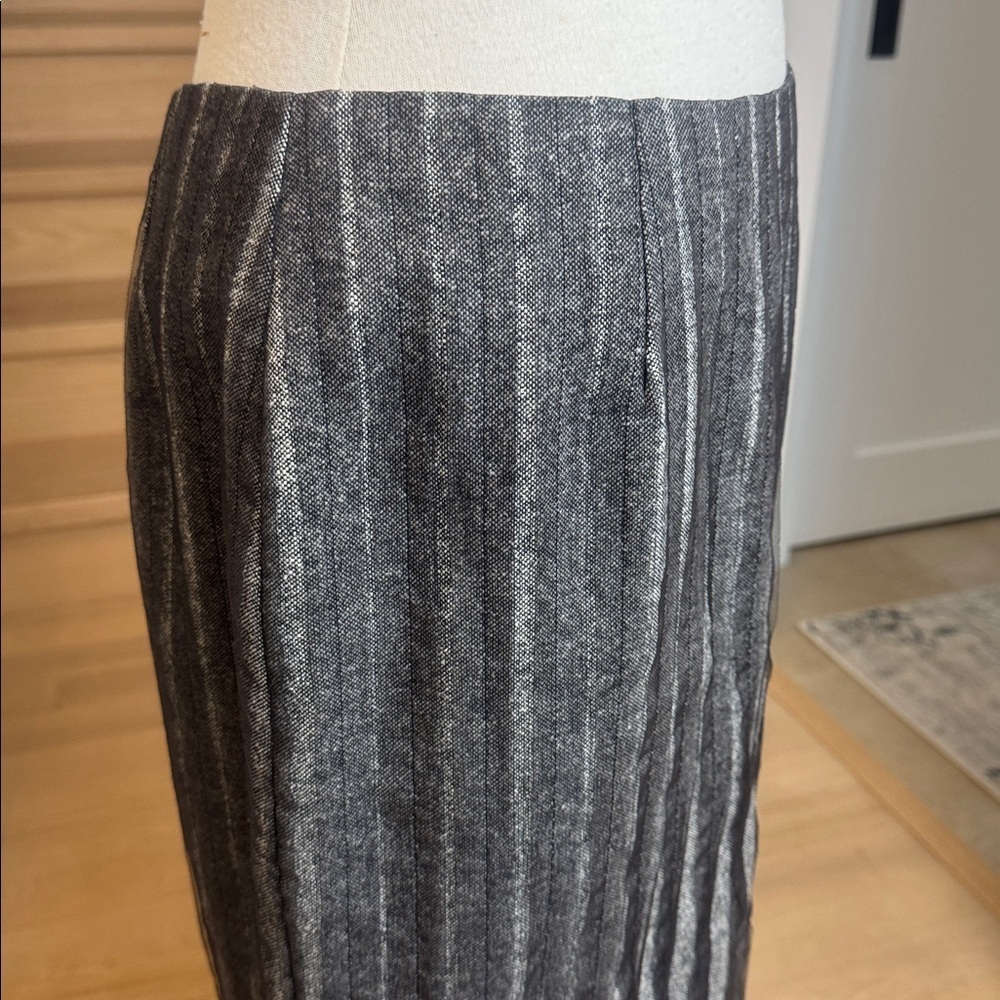 NWOT Joeffer Caoc Grey Pinstripe Pencil Skirt – Size 10 – Wool Blend - Picture 2 of 6